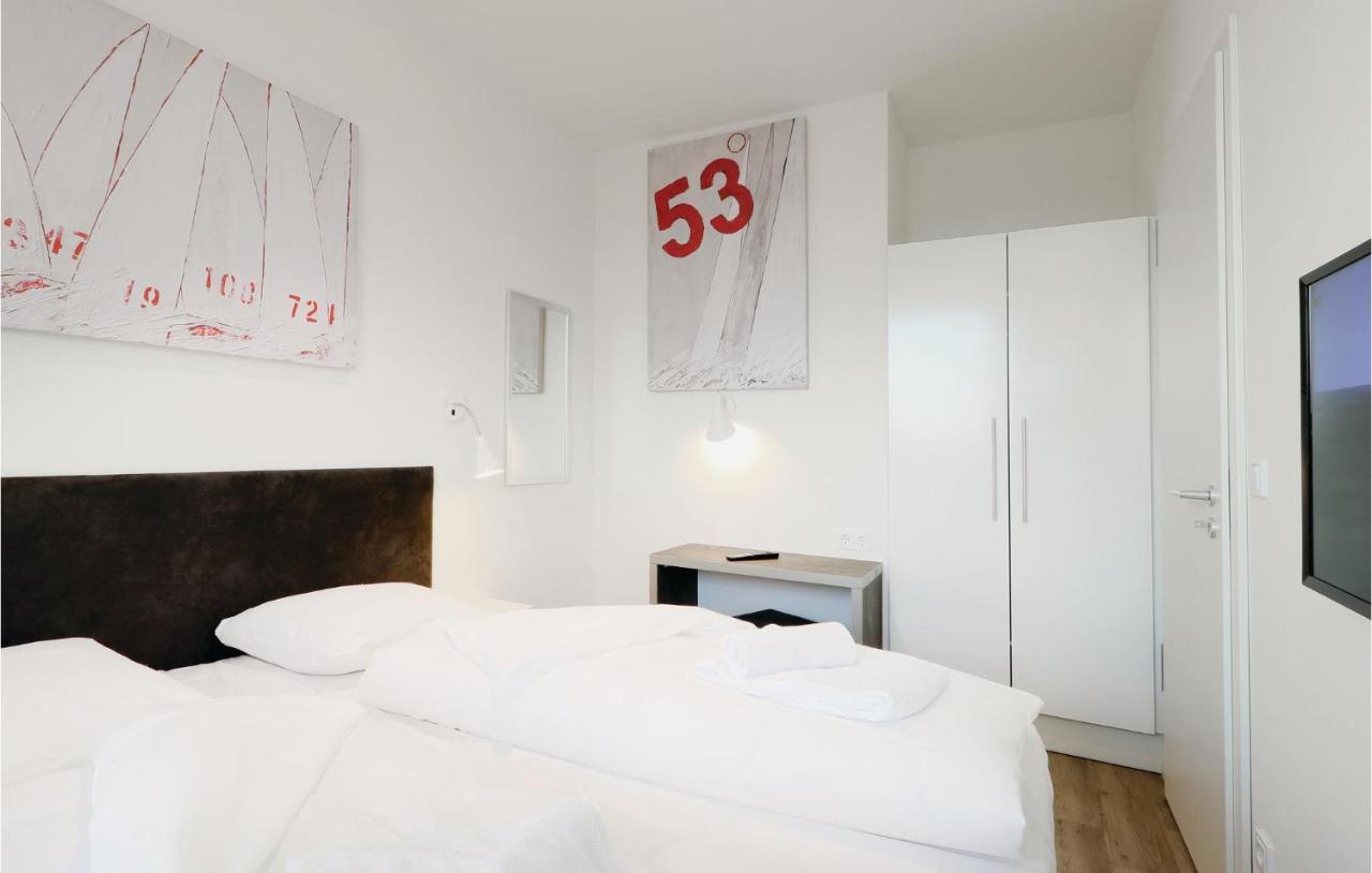 2 Bedroom Cozy Apartment In Luebeck Travemuende Eksteriør billede